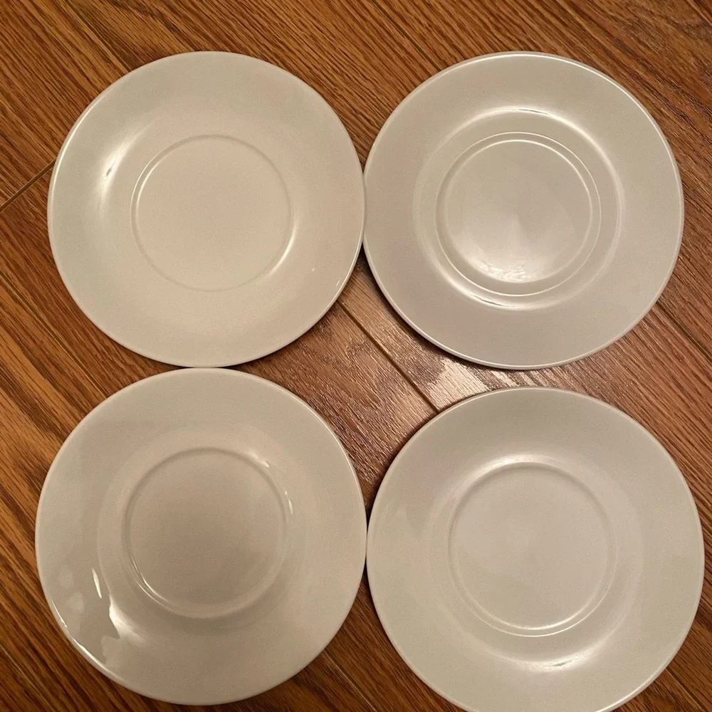CRATE & BARREL ASPEN WHITE CUP SAUCER SET 9oz/ 6.25” SET OF 4